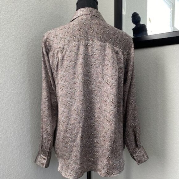 GOLD HAWK 100% Silk Printed Two Pocket Blouse Shirt Small - Picture 4 of 11